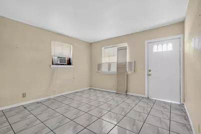 189 Morgans Way, Palm Springs, FL 33461 - Photo 8