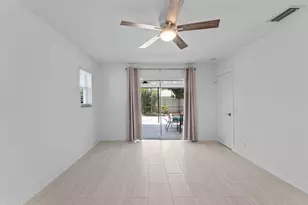 4238 Magnolia St, Palm Beach Gardens, FL 33418 - Photo 8