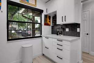 530 Westree Ln, Plantation, FL 33324 - Photo 10