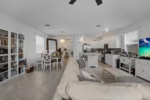 2409 NW 131st Cir, Miami, FL 33167 - Photo 8