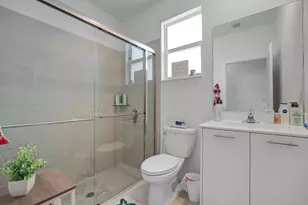 2409 NW 131st Cir, Miami, FL 33167 - Photo 16