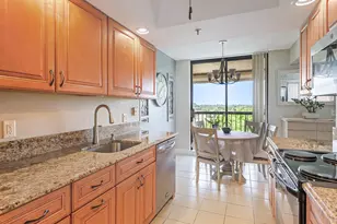 5279 S Fountains Dr S, Lake Worth, FL 33467 - Photo 16