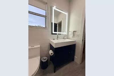 7952 NW 161st Terrace, Miami Lakes, FL 33016 - Photo 36