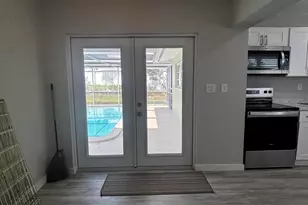9109 Bamboo Dr, Palm Beach Gardens, FL 33410 - Photo 4