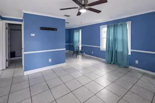 715 N 10th St, Fort Pierce, FL 34950 - Photo 2