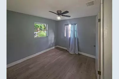 715 N 10th Street, Fort Pierce, FL 34950 - Photo 4