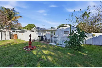 230 SW 14th Street, Dania Beach, FL 33004 - Photo 4