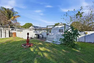 230 SW 14th St, Dania Beach, FL 33004 - Photo 4