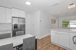 2275 SE 6th St, Pompano Beach, FL 33062 - Photo 10