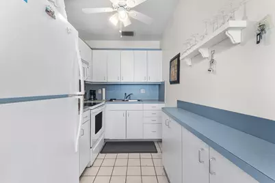 3160 Lake Osborne Drive #Bldg 6 Unit 206, Lake Worth Beach, FL 33461 - Photo 6