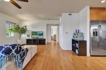 1423 Holly Heights Drive #12, Fort Lauderdale, FL 33304 - Photo 6