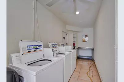 1423 Holly Heights Drive #12, Fort Lauderdale, FL 33304 - Photo 32