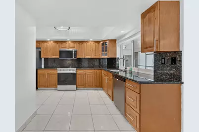 905 NW 133rd Avenue, Sunrise, FL 33325 - Photo 6