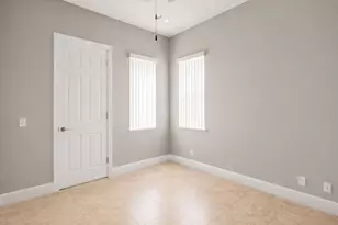 2224 NE 2nd St, Pompano Beach, FL 33062 - Photo 22