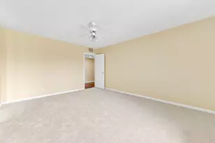 2820 Tennis Club Dr, West Palm Beach, FL 33417 - Photo 20