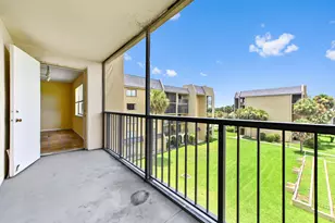 2820 Tennis Club Dr, West Palm Beach, FL 33417 - Photo 26