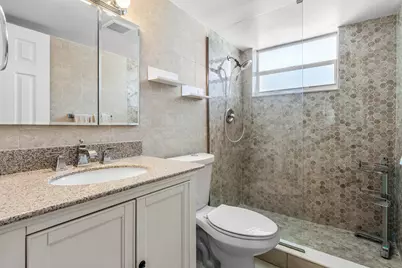 721 Lori Drive #208, Palm Springs, FL 33461 - Photo 18