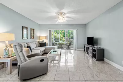 721 Lori Drive #208, Palm Springs, FL 33461 - Photo 6