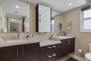3930 Oaks Clubhouse Dr, Pompano Beach, FL 33069 - Photo 20