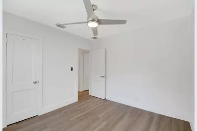 420 SW 13th Street, Fort Lauderdale, FL 33315 - Photo 16