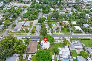 224 SW 14th St, Dania Beach, FL 33004 - Photo 2