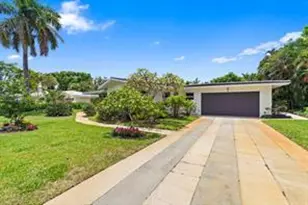 1705 NE 26th Ave, Fort Lauderdale, FL 33305 - Photo 2