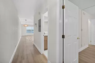 52 Yacht Club Dr, North Palm Beach, FL 33408 - Photo 32