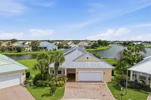 116 NW Summerville Ct, Port Saint Lucie, FL 34986 - Photo 2