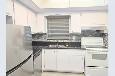 2737 Emory Drive E #D, West Palm Beach, FL 33415 - Photo 2