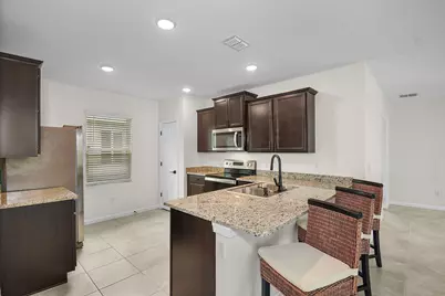 11200 SW Hadley Street, Port Saint Lucie, FL 34987 - Photo 8
