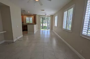 3189 Laurel Ridge Cir, Riviera Beach, FL 33404 - Photo 2