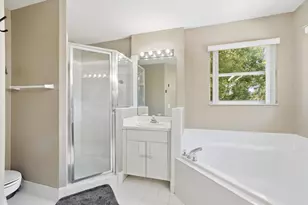 6261 NW 38th Dr, Coral Springs, FL 33067 - Photo 32