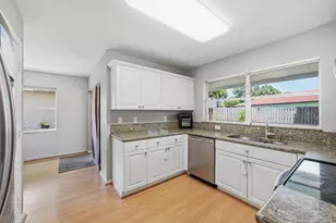 6261 NW 38th Dr, Coral Springs, FL 33067 - Photo 14