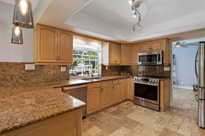 611 SE 9th Avenue, Pompano Beach, FL 33060 - Photo 14