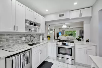 130 Lake Meryl Drive #227, West Palm Beach, FL 33411 - Photo 4