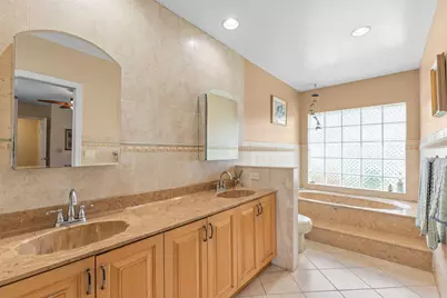 1491 NW 99th Avenue, Plantation, FL 33322 - Photo 18