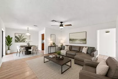 7085 Hyatt Avenue, Lantana, FL 33462 - Photo 4