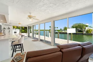272 Bermuda Beach Dr, Hutchinson Island, FL 34949 - Photo 4