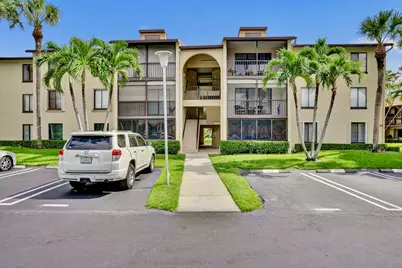 608 Sea Pine Way #E2, Greenacres, FL 33415 - Photo 4