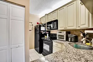 608 Sea Pine Way, Greenacres, FL 33415 - Photo 16