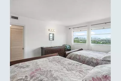180 NE 12th Avenue #15E, Hallandale Beach, FL 33009 - Photo 16