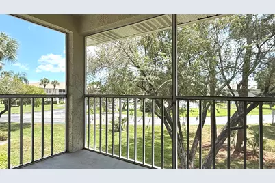1532 SE Royal Green Cir O-201, Port Saint Lucie, FL 34952 - Photo 22