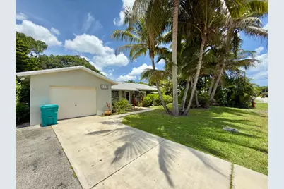 135 SE 26th Avenue, Boynton Beach, FL 33435 - Photo 2