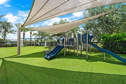 12132 Aviles Circle, Palm Beach Gardens, FL 33418 - Photo 42