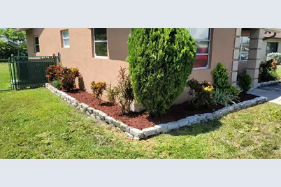 9706 NW 71st Street, Tamarac, FL 33321 - Photo 4