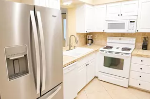 9706 NW 71st St, Tamarac, FL 33321 - Photo 4
