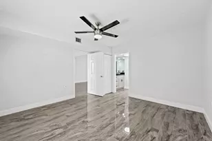 1502 Whitehall Dr, Davie, FL 33324 - Photo 10