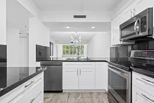 1502 Whitehall Dr, Davie, FL 33324 - Photo 2