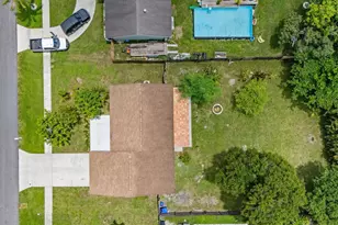 143 Bobwhite Rd, Royal Palm Beach, FL 33411 - Photo 38