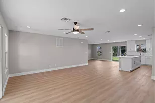 4611 Sunset Blvd, Fort Pierce, FL 34982 - Photo 4